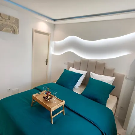 Apartment Standing Climatise Avec Parking Prive