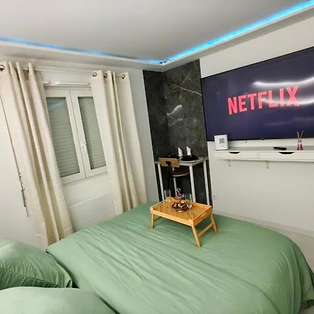 Standing Climatise Avec Parking Prive Apartment *